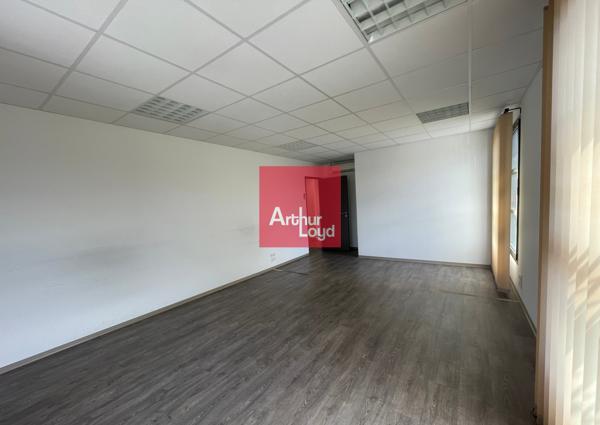 Bureaux à louer à Nîmes avec parkings sur le périphérique et accès facile