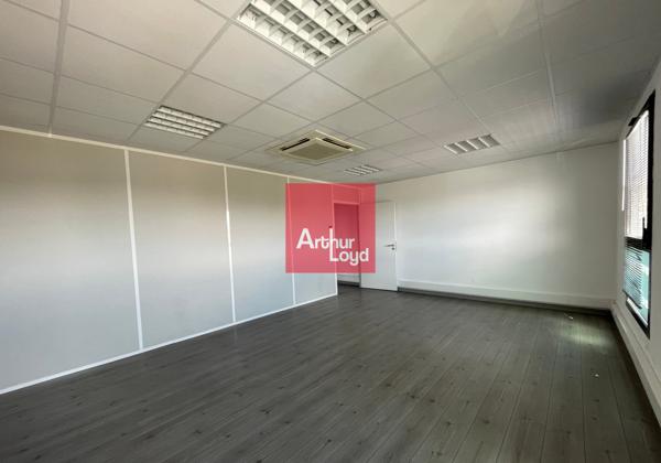 Bureaux à louer à Nîmes avec parkings sur le périphérique et accès facile