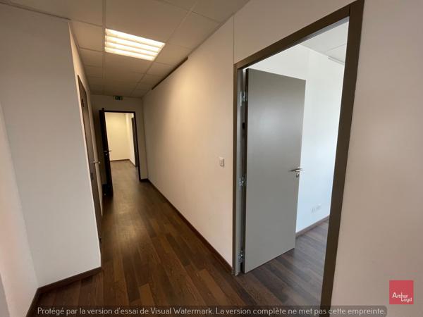 Bureaux à louer à Nîmes avec parkings sur le périphérique et accès facile