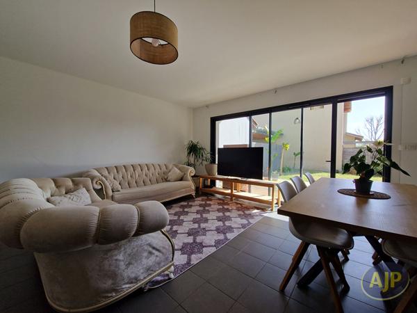 Maison à louer Biscarrosse : 4 pièces, 86m² avec 3 chambre(s) à 1 310€ - AJP Immobilier Biscarrosse