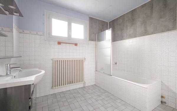 Maison à vendre    6 pièces • 134 m2 Aurillac