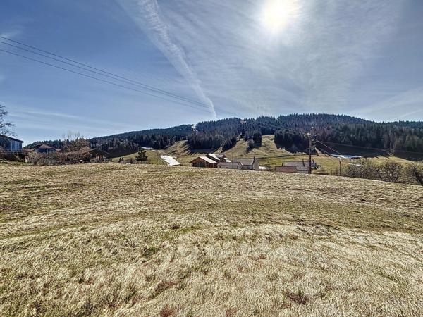 Terrain constructible de 2577m2