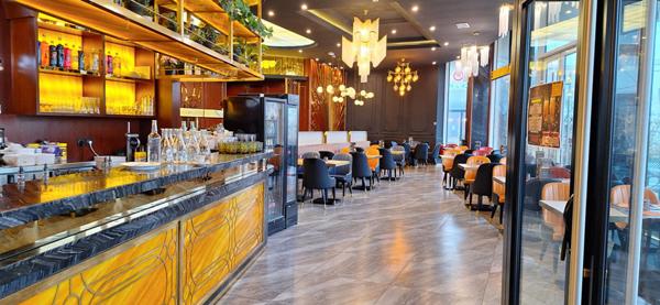 78200 BUCHELAY - RESTAURANT 640 m², 250 COUVERTS, TERRASSE