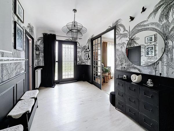 Maison à vendre 6 pièces PARTHENAY (79) 179 m² habitable - 5 chambres - terrain environ 1095 m²