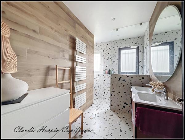 Maison à vendre 6 pièces PARTHENAY (79) 179 m² habitable - 5 chambres - terrain environ 1095 m²