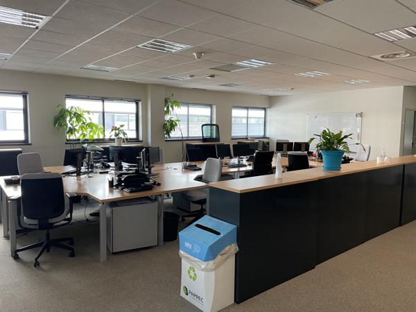 A LOUER BUREAUX À PARTIR DE 616 M2 À LACROIX SAINT OUEN