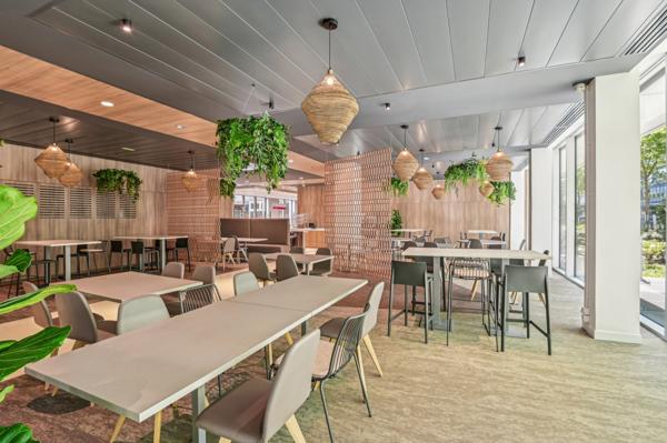 Bureaux à louer à Rueil-Malmaison avec rooftop et prestations haut de gamme