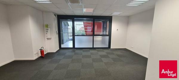 LOCATION BUREAU 85,77 m² E.R.P.