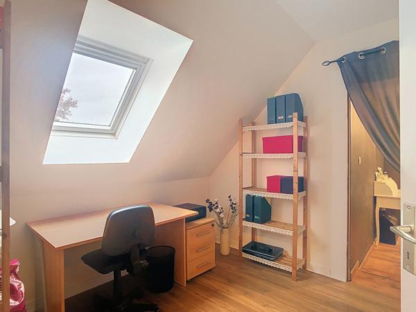 A vendre, maison de 141m2, 4 chambres, à Chateauneuf-sur Sarthe sur un terrain de plus de 2200m2