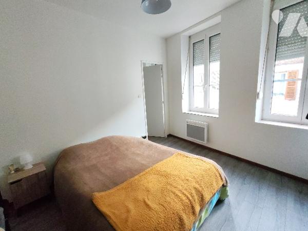 Spécial investisseur, venez découvrir cet immeuble en parfait état avec ses trois appartements loués