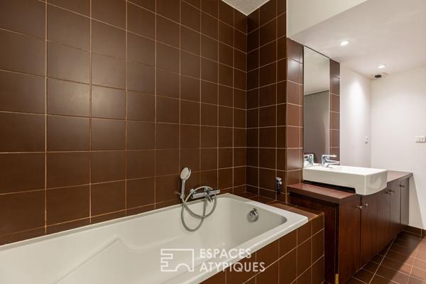 Loft et sa terrasse dans un ancien magasin de meubles