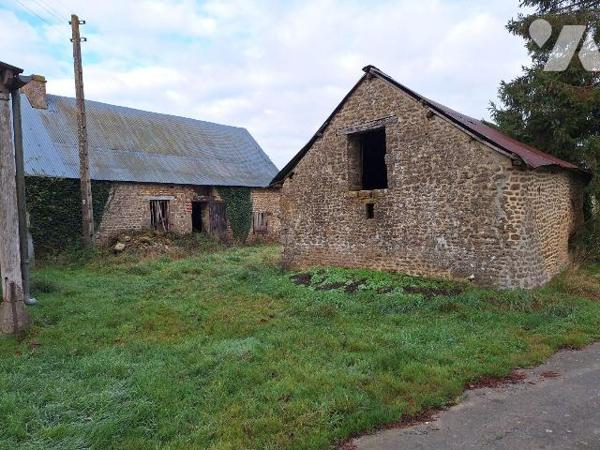 A Vendre, Ancien corps de ferme à Saint-Berthevin-la-Tannière (53220) en Mayenne (53).
Fermett...