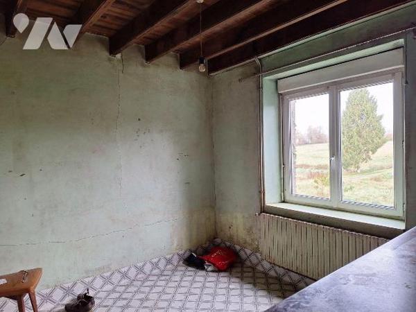 A Vendre, Ancien corps de ferme à Saint-Berthevin-la-Tannière (53220) en Mayenne (53).
Fermett...