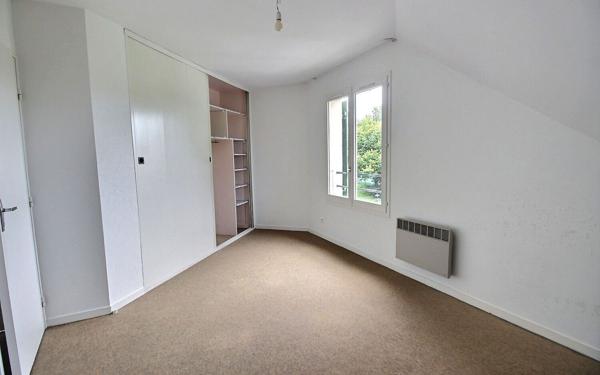 Maison à vendre    6 pièces • 127,29 m2 Morestel