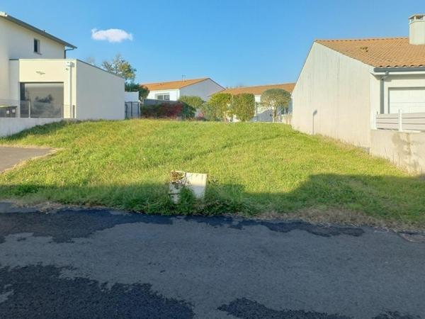 Petit terrain à Royan