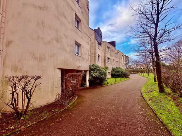 Nouveauté l'Adresse Studio lumineux secteur Hippodrome, Nantes