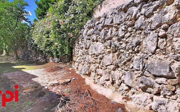 Maison à vendre    3 pièces •  La Cadière-d'Azur