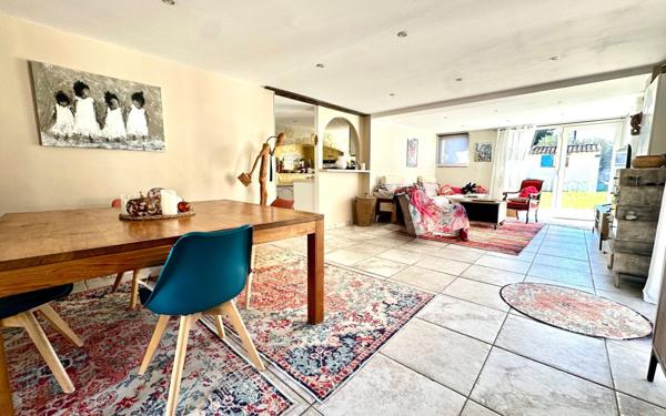 Maison à vendre    5 pièces •  Le Beausset