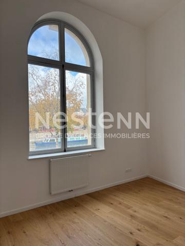 RARE À LA VENTE - DISPONIBLE IMMÉDIATEMENT - APPARTEMENT - TERRASSE - PARKING