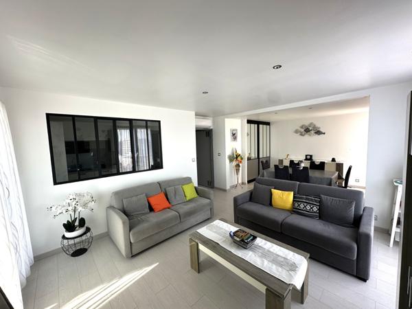 La Seyne-sur-Mer (83500) Spacieux et lumineux appartement T4