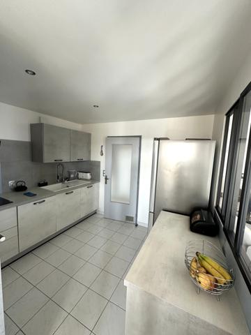 La Seyne-sur-Mer (83500) Spacieux et lumineux appartement T4