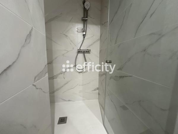 Appartement
         2 pièces
        - 56 m² Exclusivité 147 000 € *