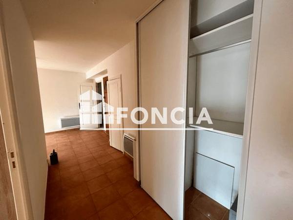 Location Appartement 3 pièces 71.4 m² - 32 RUE MASSENA Nice 06000