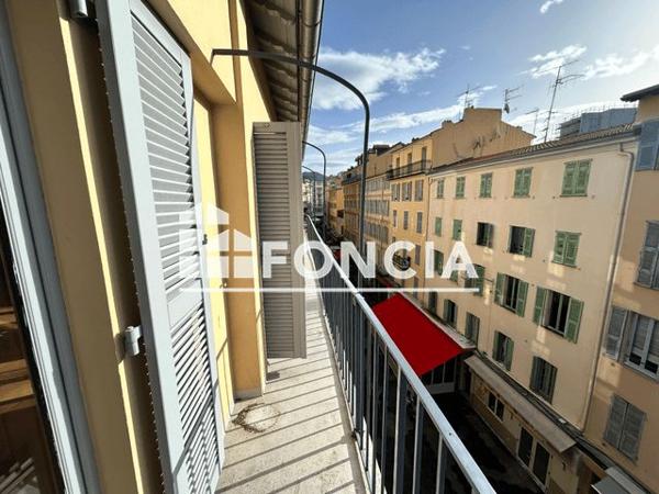Location Appartement 3 pièces 71.4 m² - 32 RUE MASSENA Nice 06000