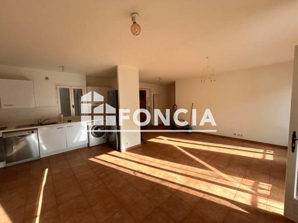 Location Appartement 3 pièces 71.4 m² - 32 RUE MASSENA Nice 06000