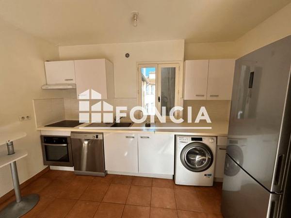 Location Appartement 3 pièces 71.4 m² - 32 RUE MASSENA Nice 06000