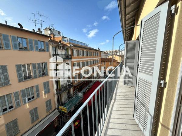Location Appartement 3 pièces 71.4 m² - 32 RUE MASSENA Nice 06000