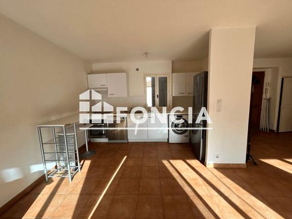 Location Appartement 3 pièces 71.4 m² - 32 RUE MASSENA Nice 06000