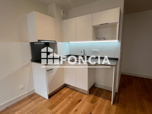 Location Appartement 2 pièces 44.42 m² - 12 RUE DE LA PAILLE Le Mans 72000