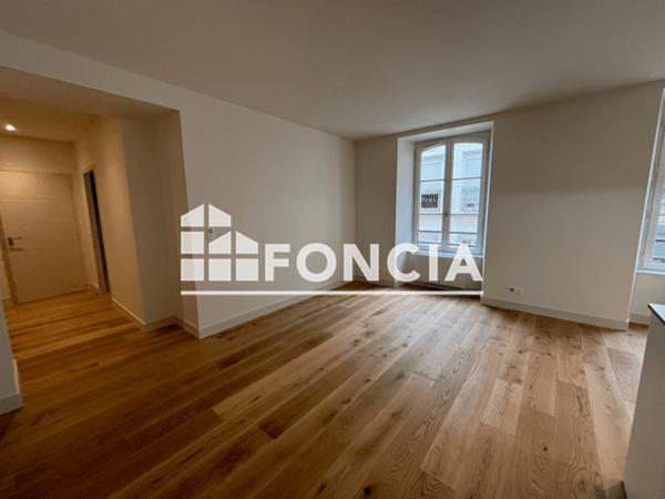 Location Appartement 2 pièces 44.42 m² - 12 RUE DE LA PAILLE Le Mans 72000