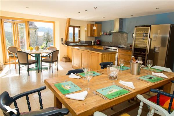 Maison à vendre |  Saint-Amand-Jartoudeix |  6 pièces | 210 m²