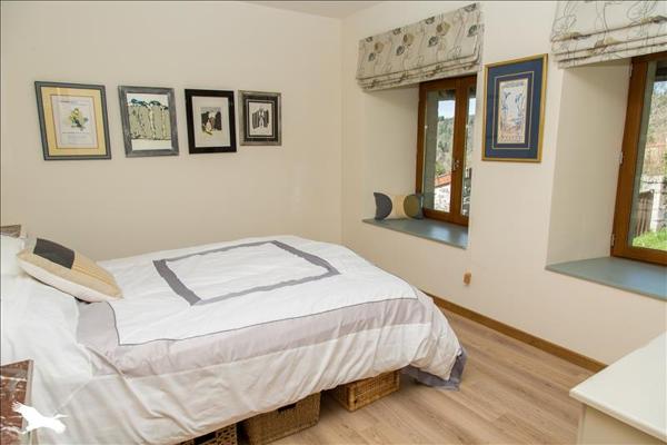 Maison à vendre |  Saint-Amand-Jartoudeix |  6 pièces | 210 m²