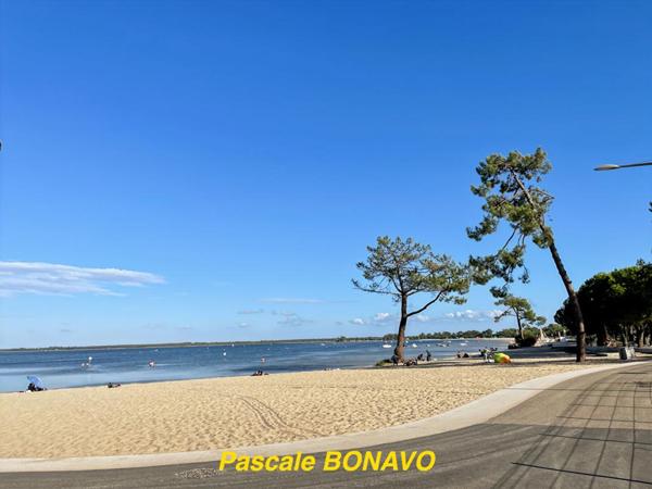 Hourtin - Terrain Constructible viabilisé de 989m2