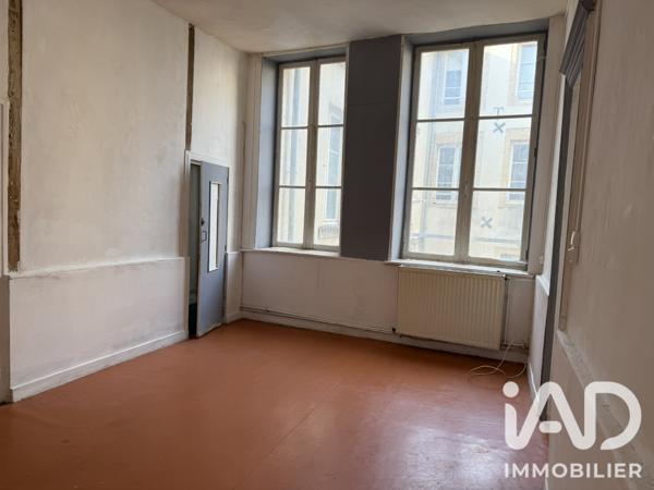 Immeuble à vendre 1 484 m² Sedan