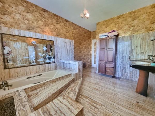 Maison à vendre |  Saint-Florent-sur-Cher |  5 pièces | 156 m²