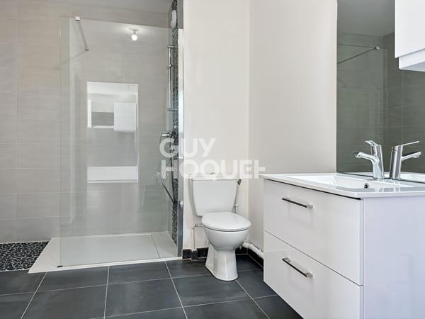 LOCATION : appartement de 2 pièces (44 m²) à FONTENAY TRESIGNY