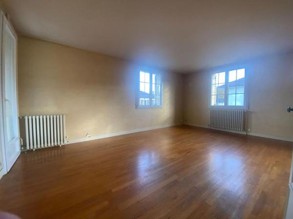 Maison Terrasson La Villedieu 5 pièce(s) 136 m2