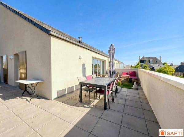Dernier étage, terrasse sud-ouest de 45 m²