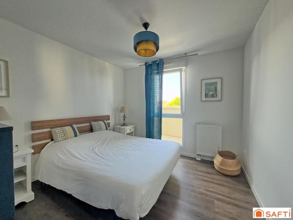 Dernier étage, terrasse sud-ouest de 45 m²