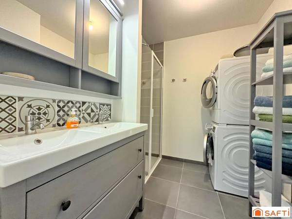 Dernier étage, terrasse sud-ouest de 45 m²
