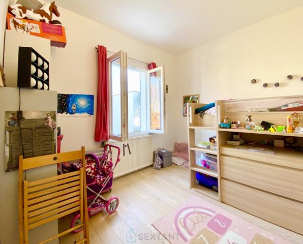 Maison 131 m2 4 chambres sur terrain de 421 m2