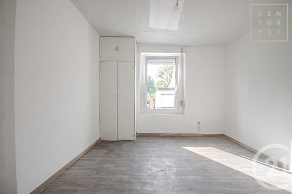 Maison à vendre  5 pièces - 88,47 m 2   HAUTMONT  - 59