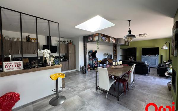 Maison à vendre    4 pièces •  Laon
