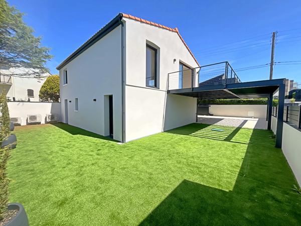 Maison Vaux Sur Mer 5 pièce(s) 131.67 m2 Vaux sur mer Maison Vaux Sur Mer 5 pièce(s) 131.67 m2 Vaux sur mer