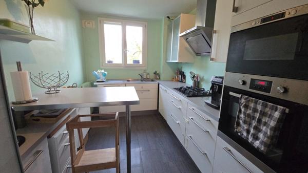 Appartement à vendre 3 pièces BOUGIVAL, piscine (78)