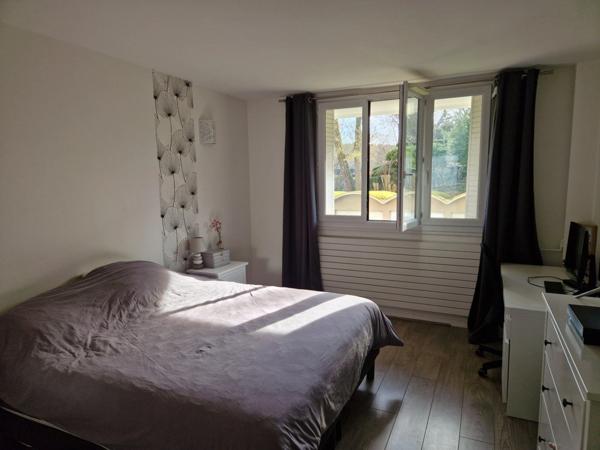 Appartement à vendre 3 pièces BOUGIVAL, piscine (78)